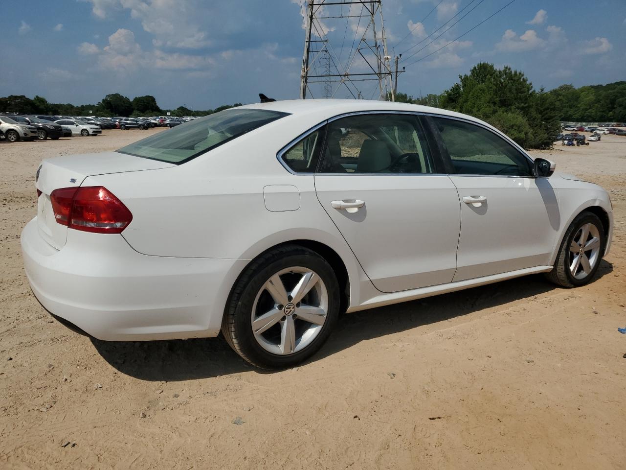 1VWBP7A32DC113133 2013 Volkswagen Passat Se