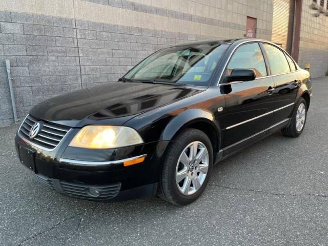 2003 Volkswagen Passat - Image 2