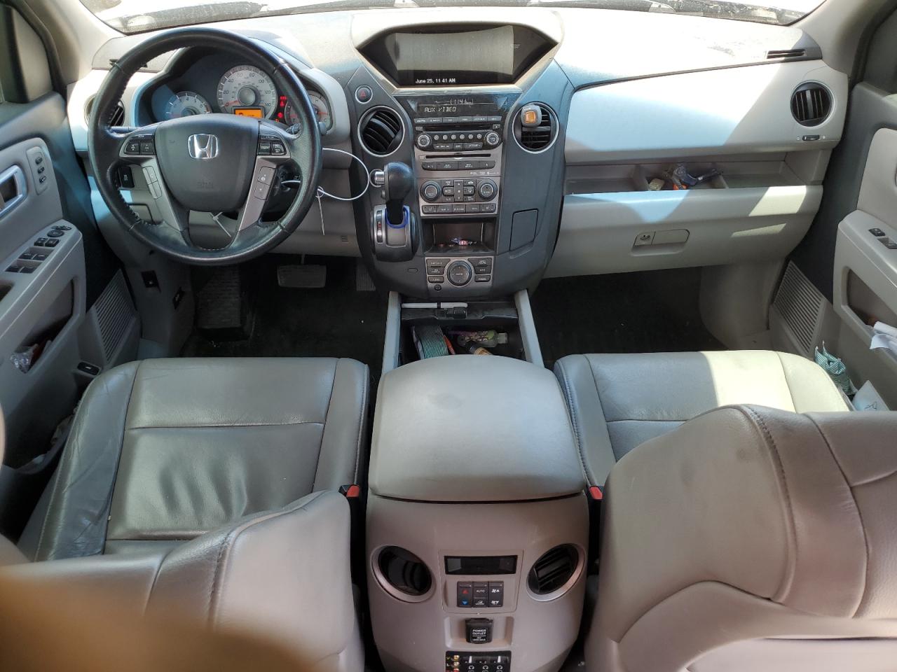 5FNYF4H98EB030075 2014 Honda Pilot Touring