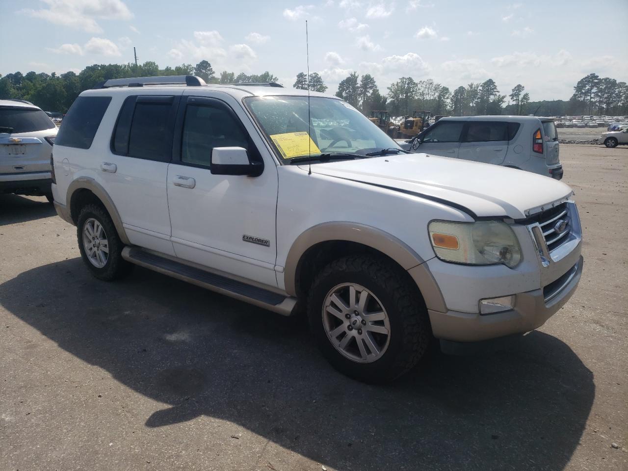 1FMEU64E77UA74307 2007 Ford Explorer Eddie Bauer