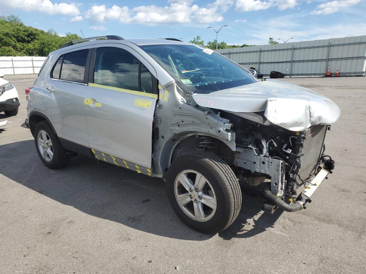 KL7CJPSB4KB909879 2019 Chevrolet Trax 1Lt