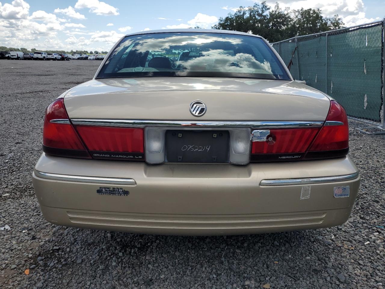 2MEFM75W0YX661849 2000 Mercury Grand Marquis Ls