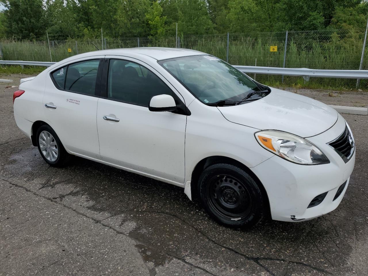 2013 Nissan Versa S vin: 3N1CN7AP4DL876519