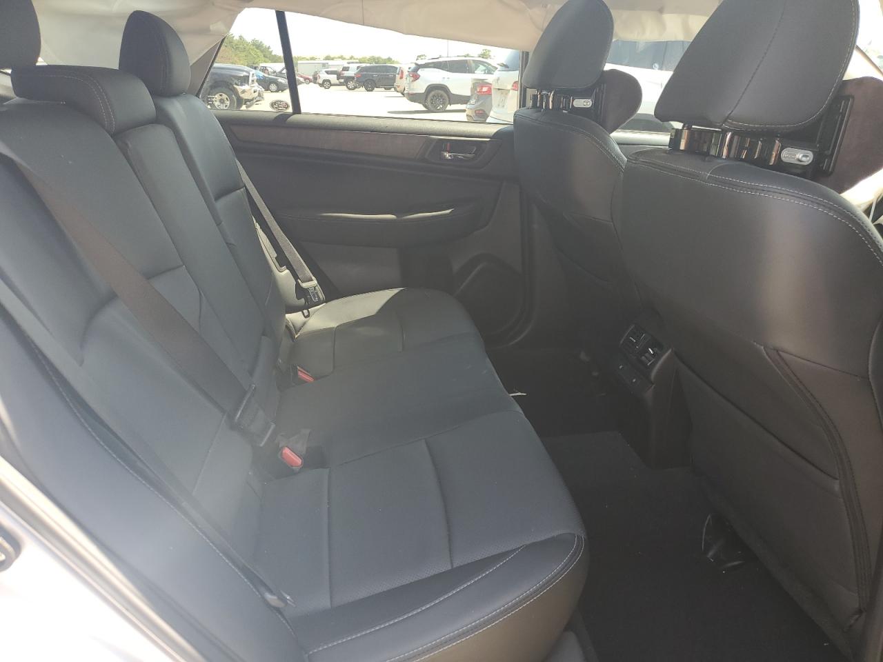 4S4BSENC8H3351330 2017 Subaru Outback 3.6R Limited