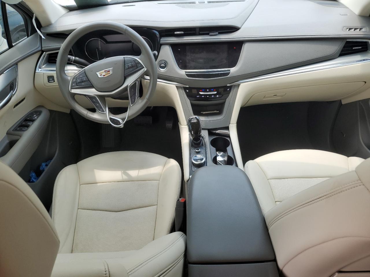 1GYKNCR49MZ124233 2021 Cadillac Xt5 Premium Luxury