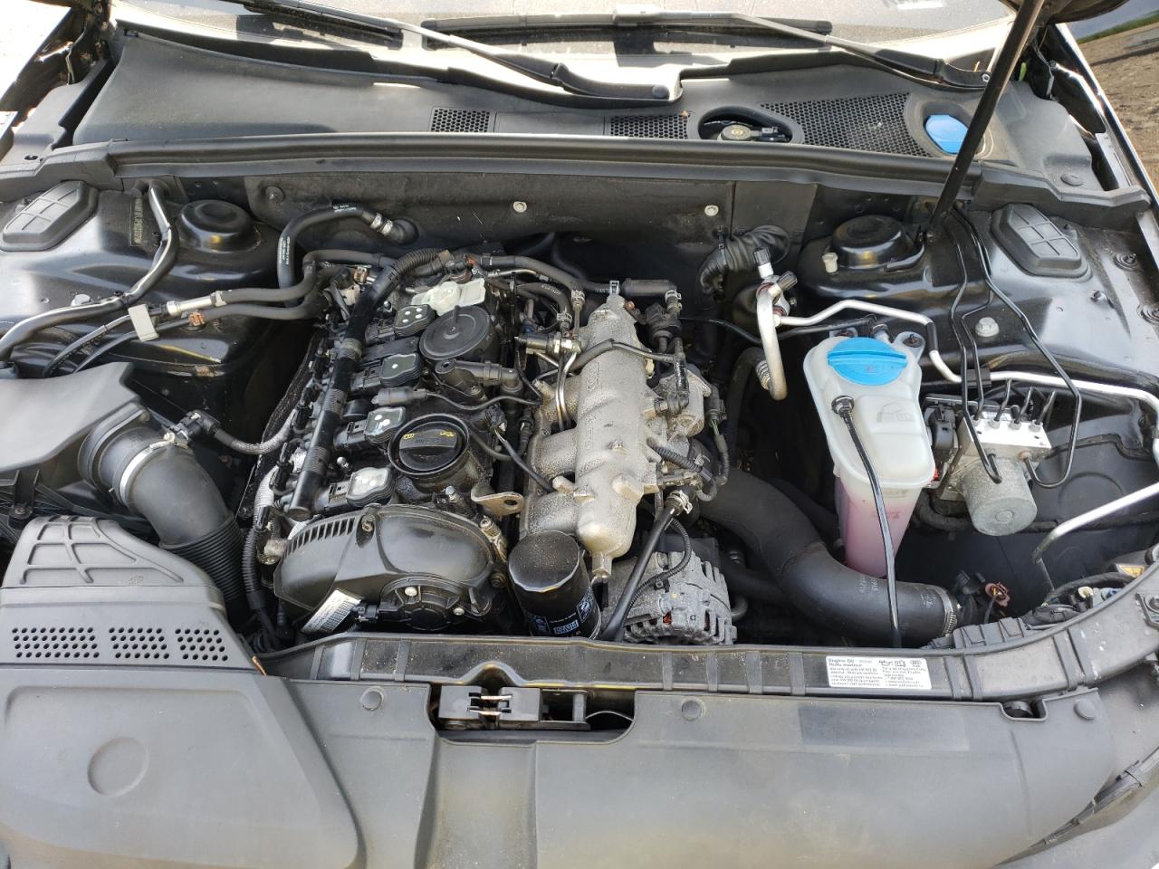 WAUBFAFLXFN033370 2015 Audi A4 Premium