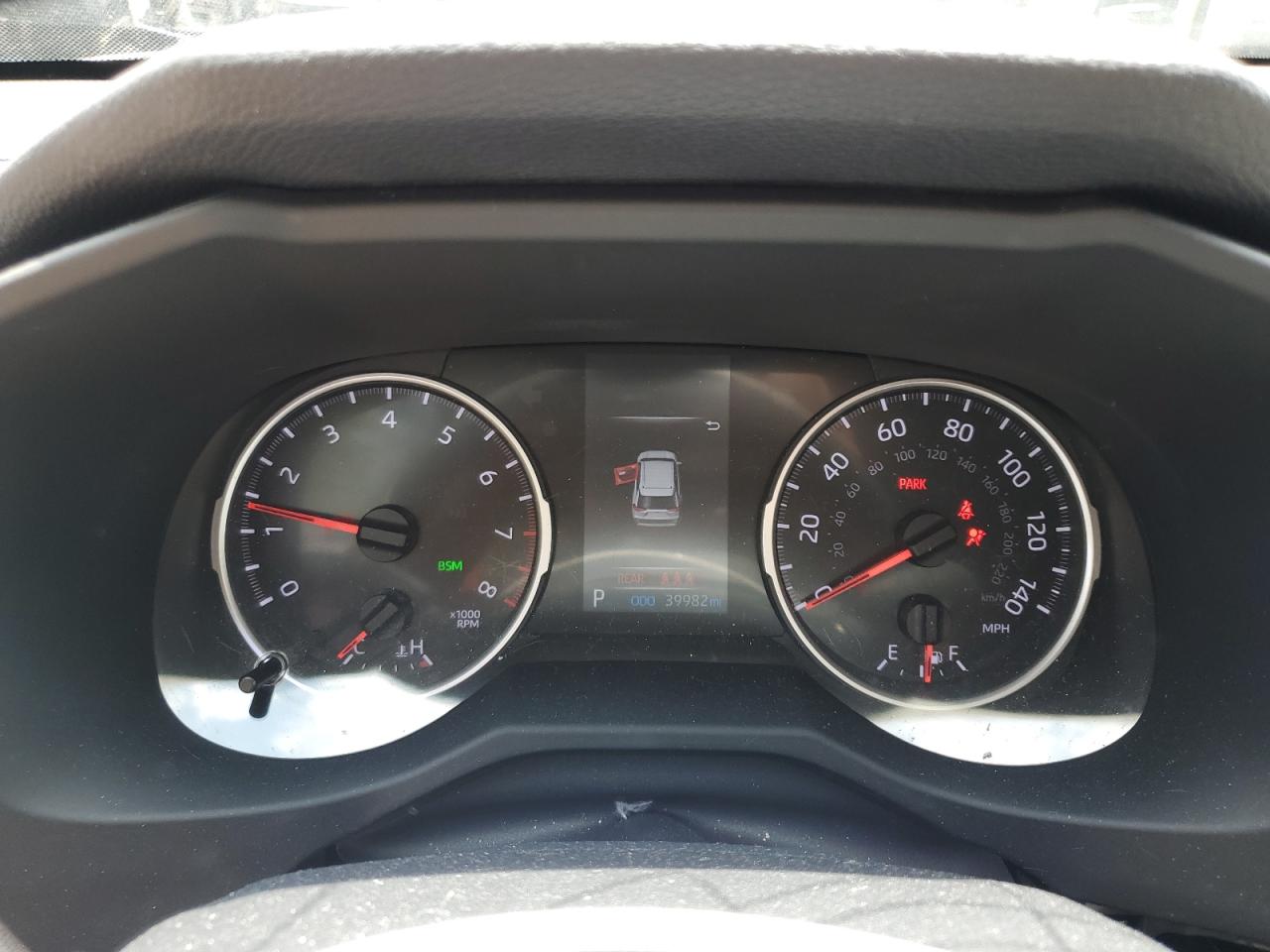 2T3W1RFV9LC073559 2020 Toyota Rav4 Xle