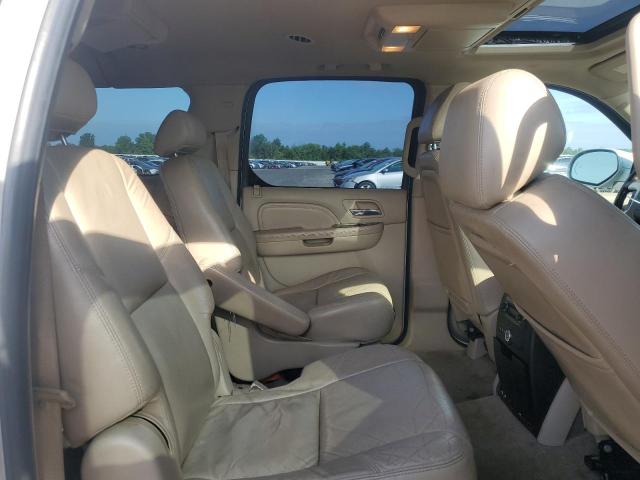 2010 Cadillac Escalade Esv Premium VIN: 1GYUKJEF8AR136852 Lot: 57187604