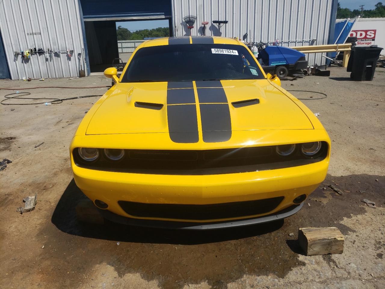 Lot #2974771205 2017 DODGE CHALLENGER