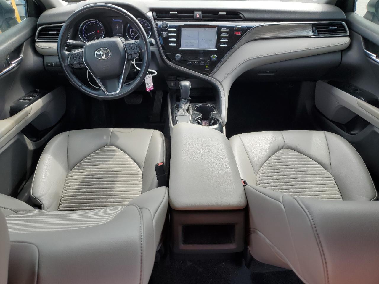 2019 Toyota Camry L vin: 4T1B11HKXKU720172