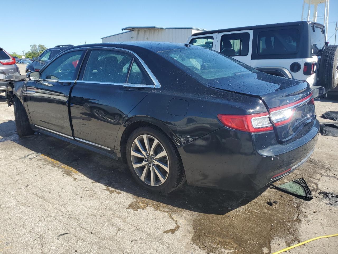 Lot #2955301514 2017 LINCOLN CONTINENTA