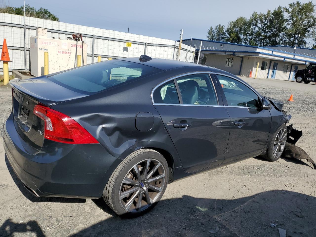 YV126MFK6F1360149 2015 Volvo S60 Premier