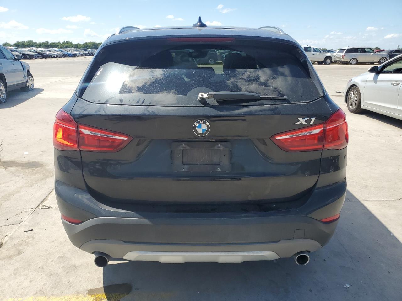 WBXHT3C36J5K21000 2018 BMW X1 xDrive28I