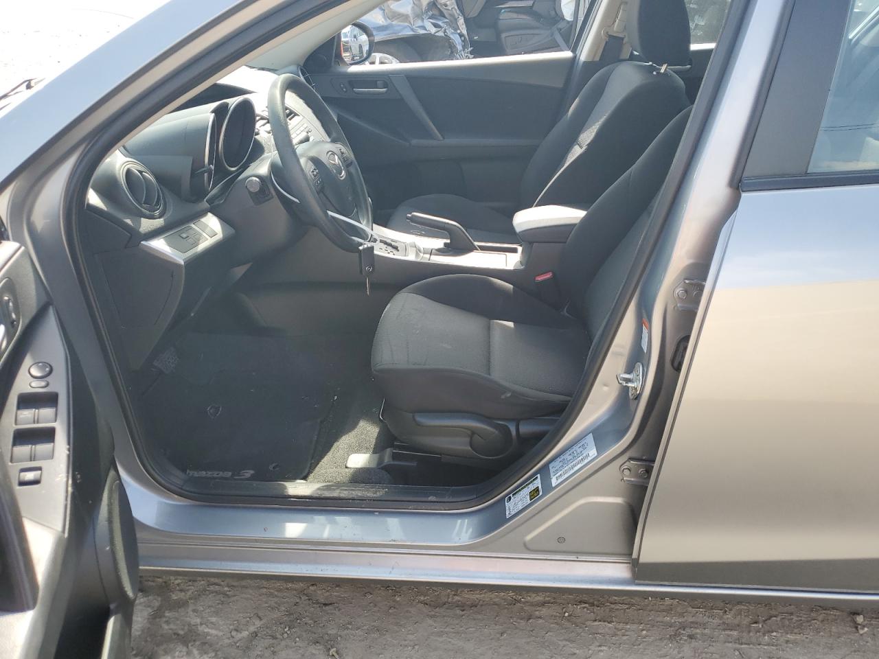 JM1BL1VG9B1447290 2011 Mazda 3 I