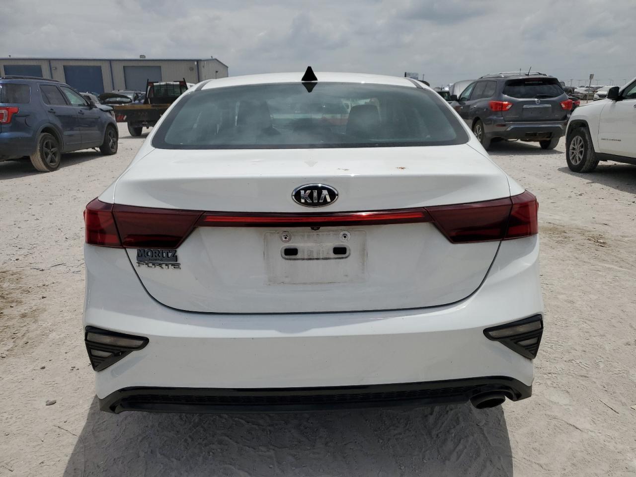 3KPF24AD1KE101703 2019 Kia Forte Fe