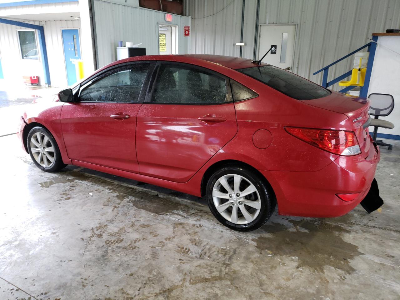 KMHCU4AE4DU313176 2013 Hyundai Accent Gls