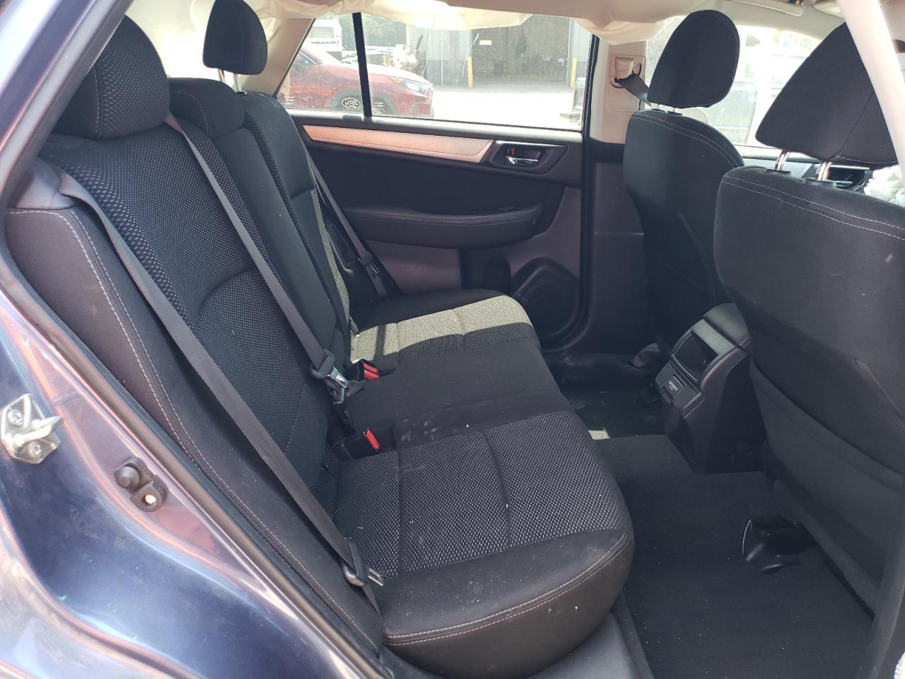 4S4BSADC1J3230946 2018 Subaru Outback 2.5I Premium