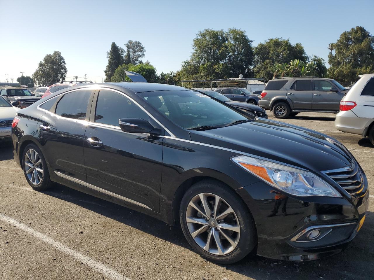 Lot #2774176357 2017 HYUNDAI AZERA