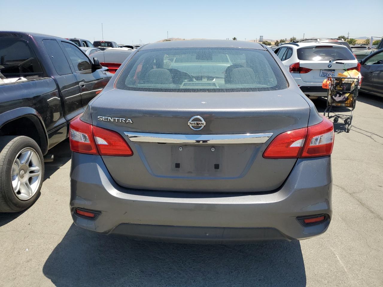 3N1AB7AP4JY312464 2018 Nissan Sentra S