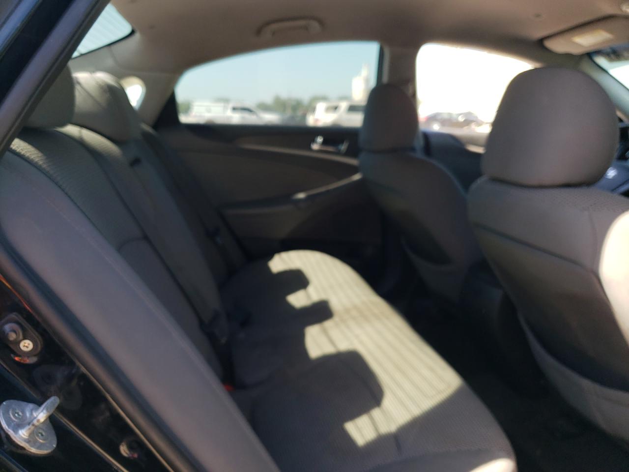 5NPEB4AC4BH106392 2011 Hyundai Sonata Gls