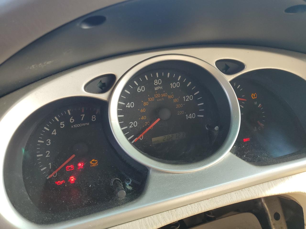 JTEGD21A150121256 2005 Toyota Highlander