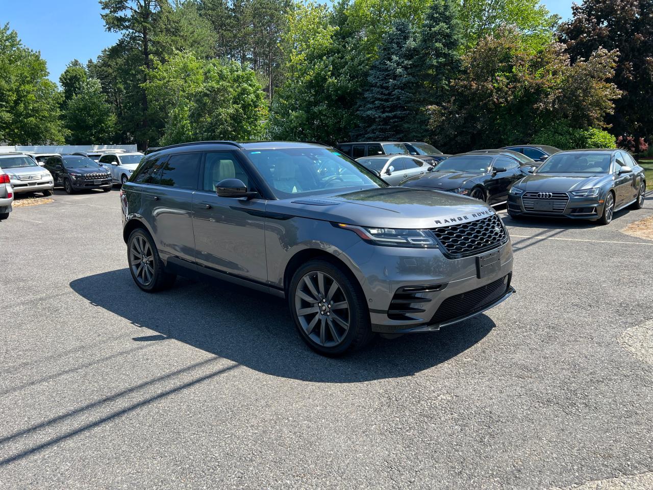 2018 Land Rover Range Rover Velar R-Dynamic Hse vin: SALYM2RX5JA761694