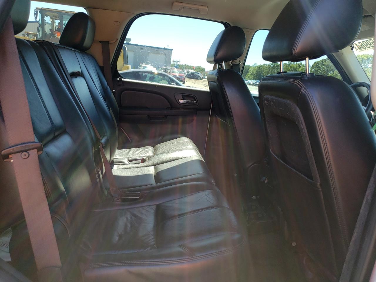 1GNSKBE04BR372857 2011 Chevrolet Tahoe K1500 Lt