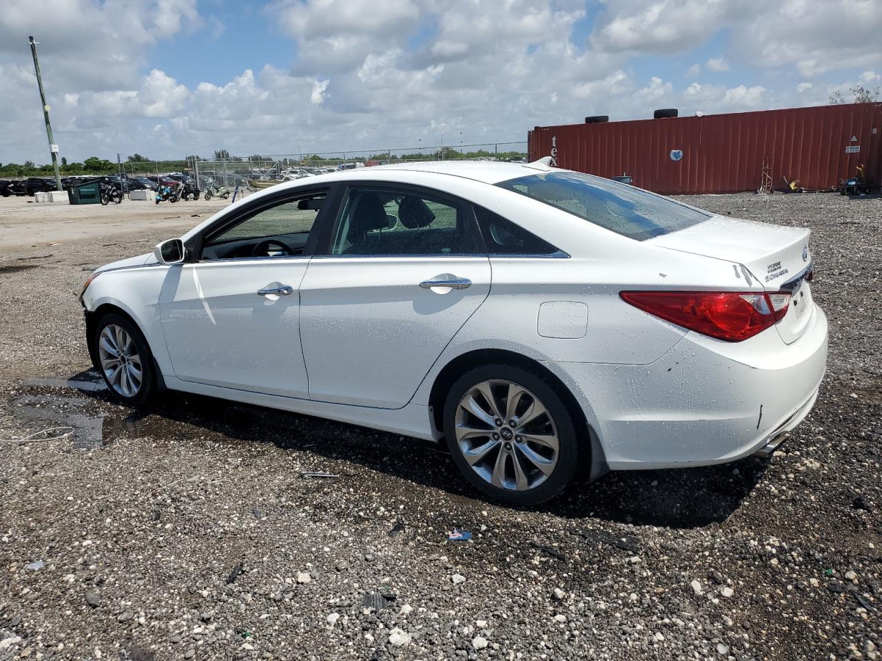 5NPEC4AC1BH129562 2011 Hyundai Sonata Se