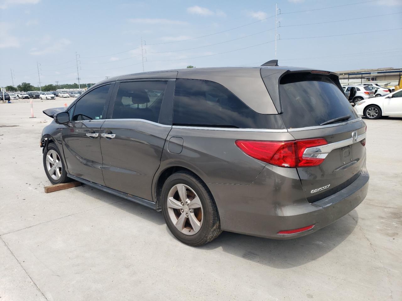 5FNRL6H57JB072513 2018 Honda Odyssey Ex