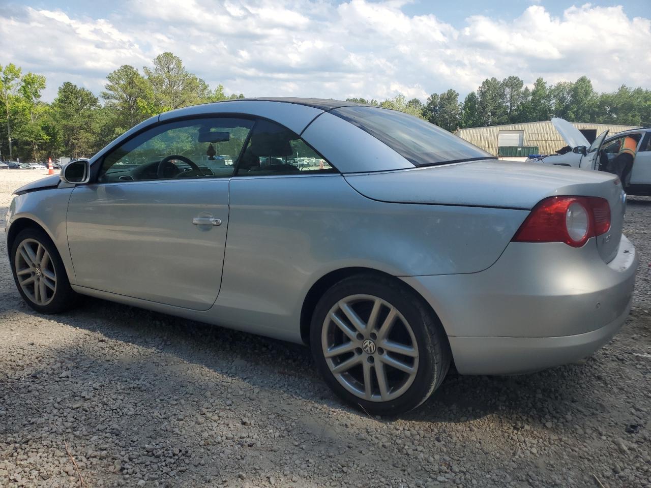 WVWFA71F98V012844 2008 Volkswagen Eos Lux