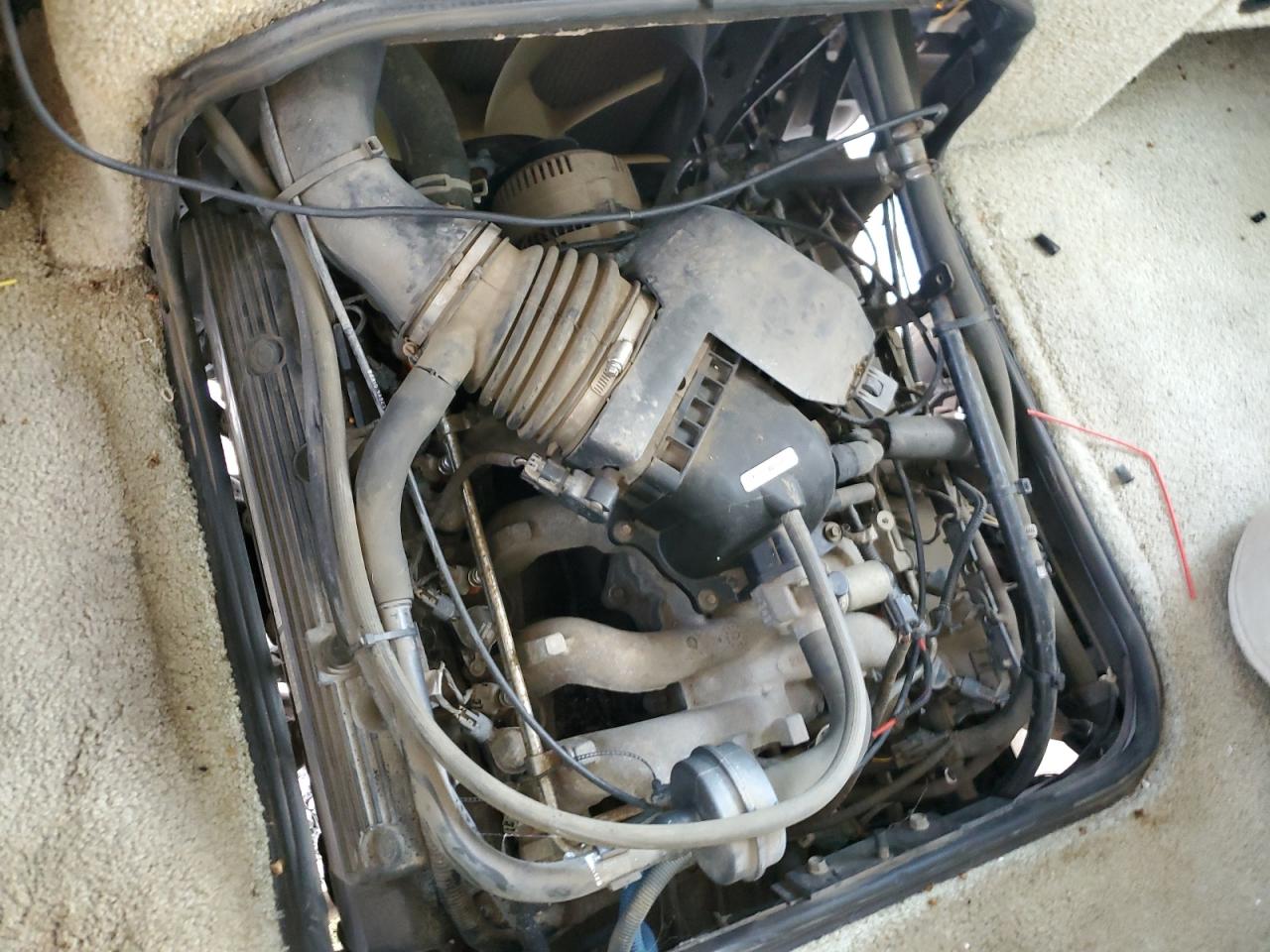 1FCNF53SX20A04686 2002 Ford F550 Super Duty Stripped Chassis