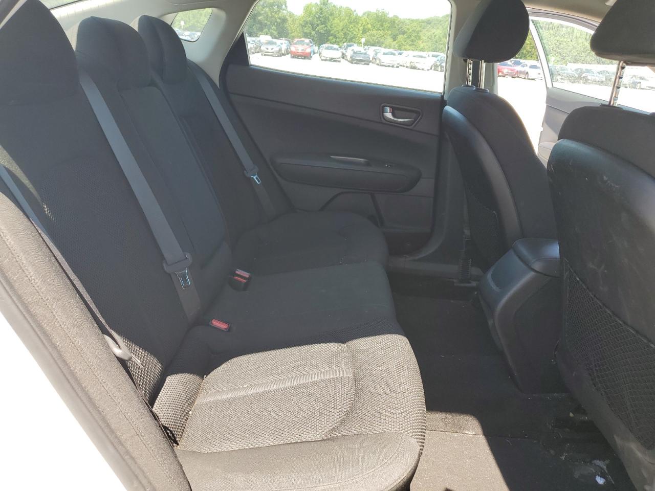 5XXGT4L35KG282768 2019 Kia Optima Lx