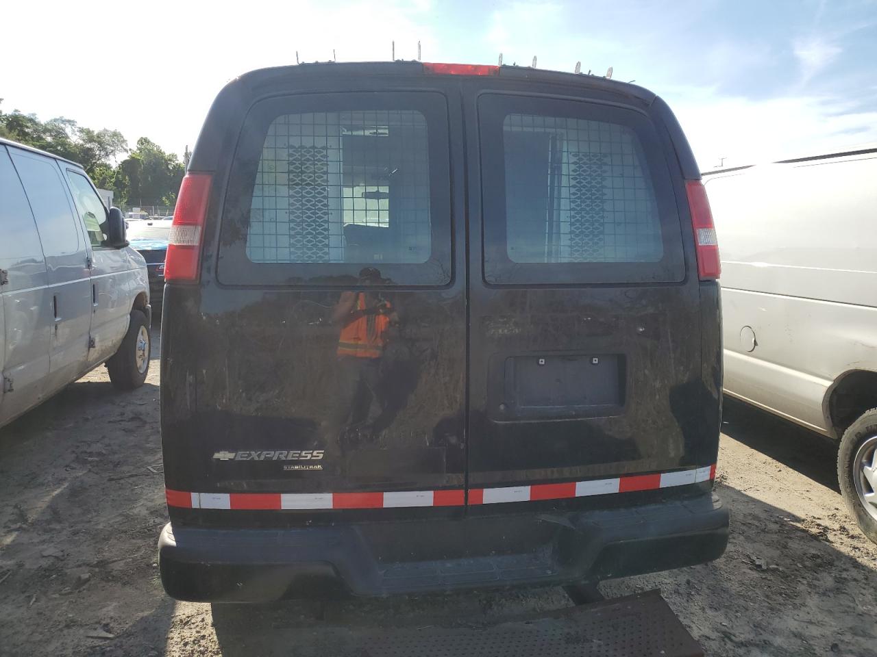 1GCZGGFF0G1214093 2016 Chevrolet Express G3500