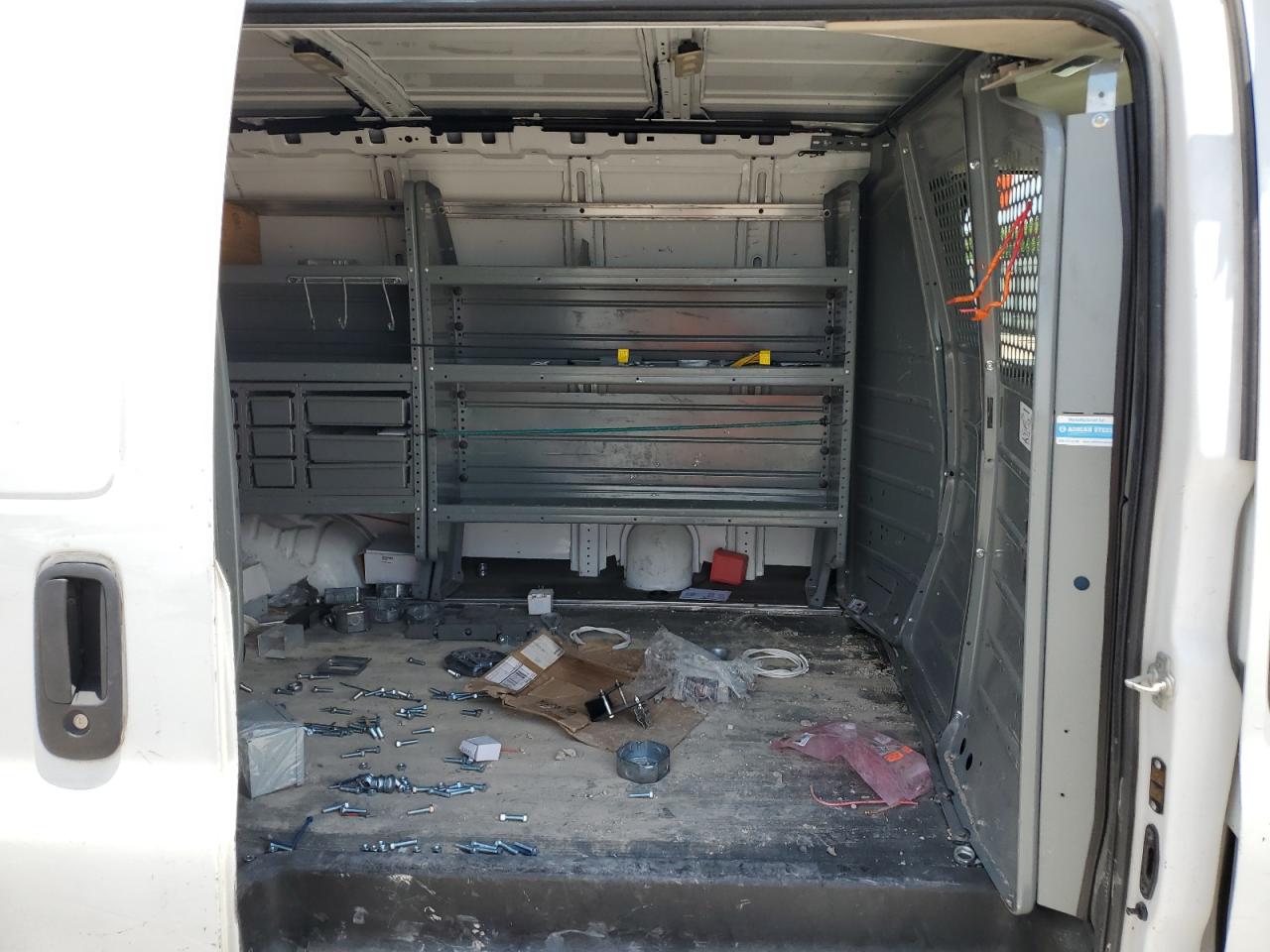 1GCWGFCB6F1141342 2015 Chevrolet Express G2500