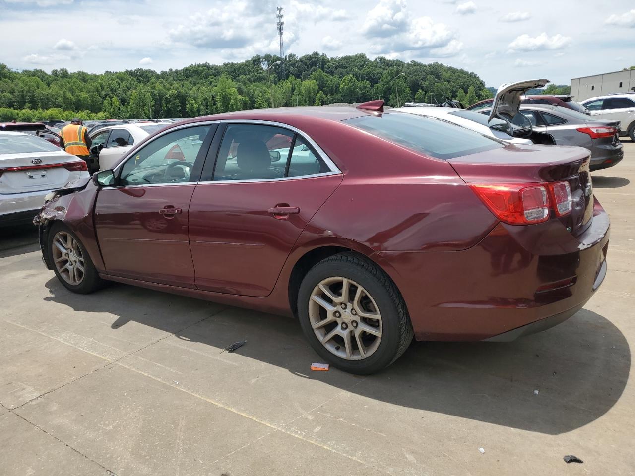 1G11C5SL3FF352570 2015 Chevrolet Malibu 1Lt