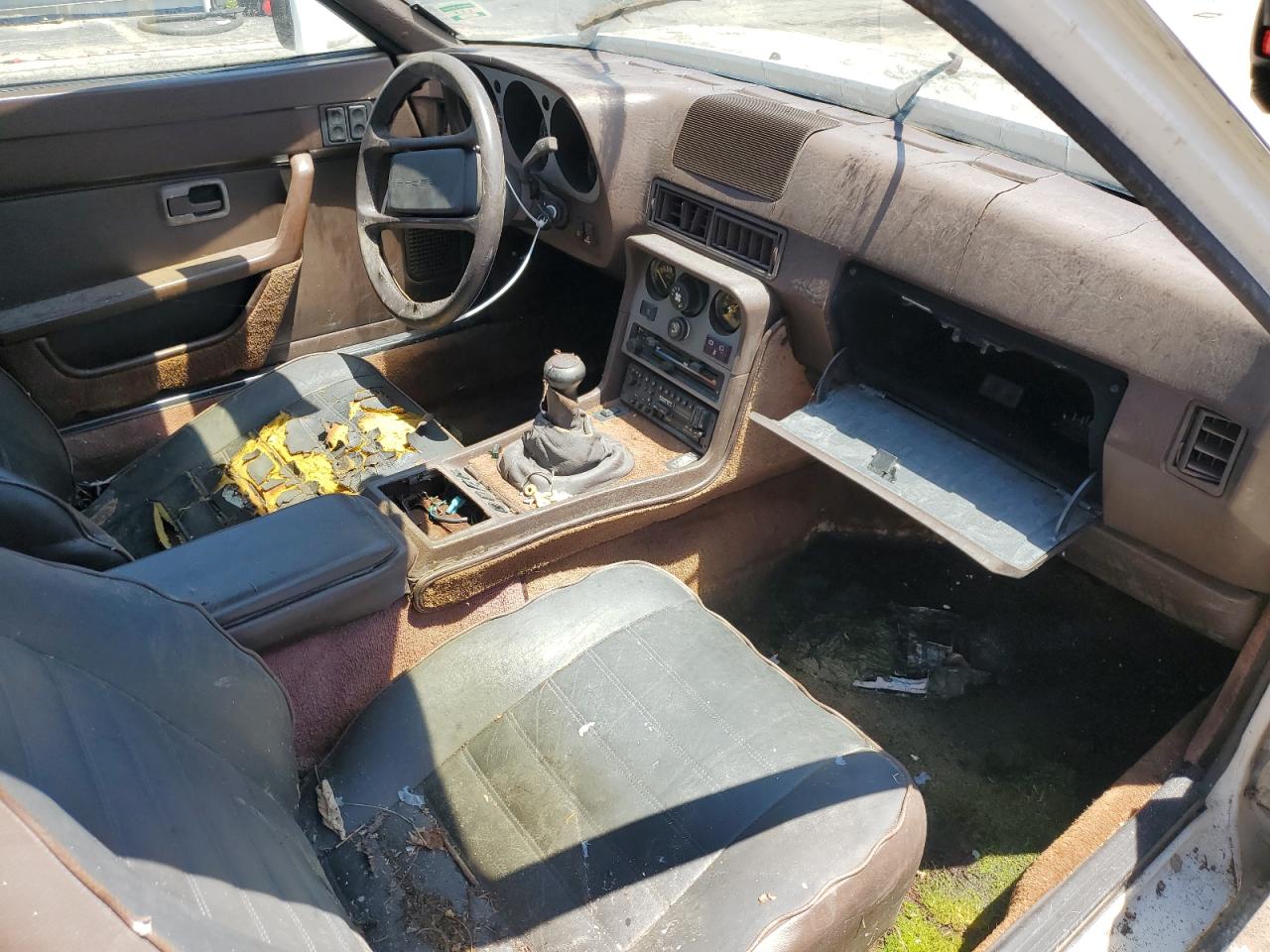 WP0AA0945EN452219 1984 Porsche 944