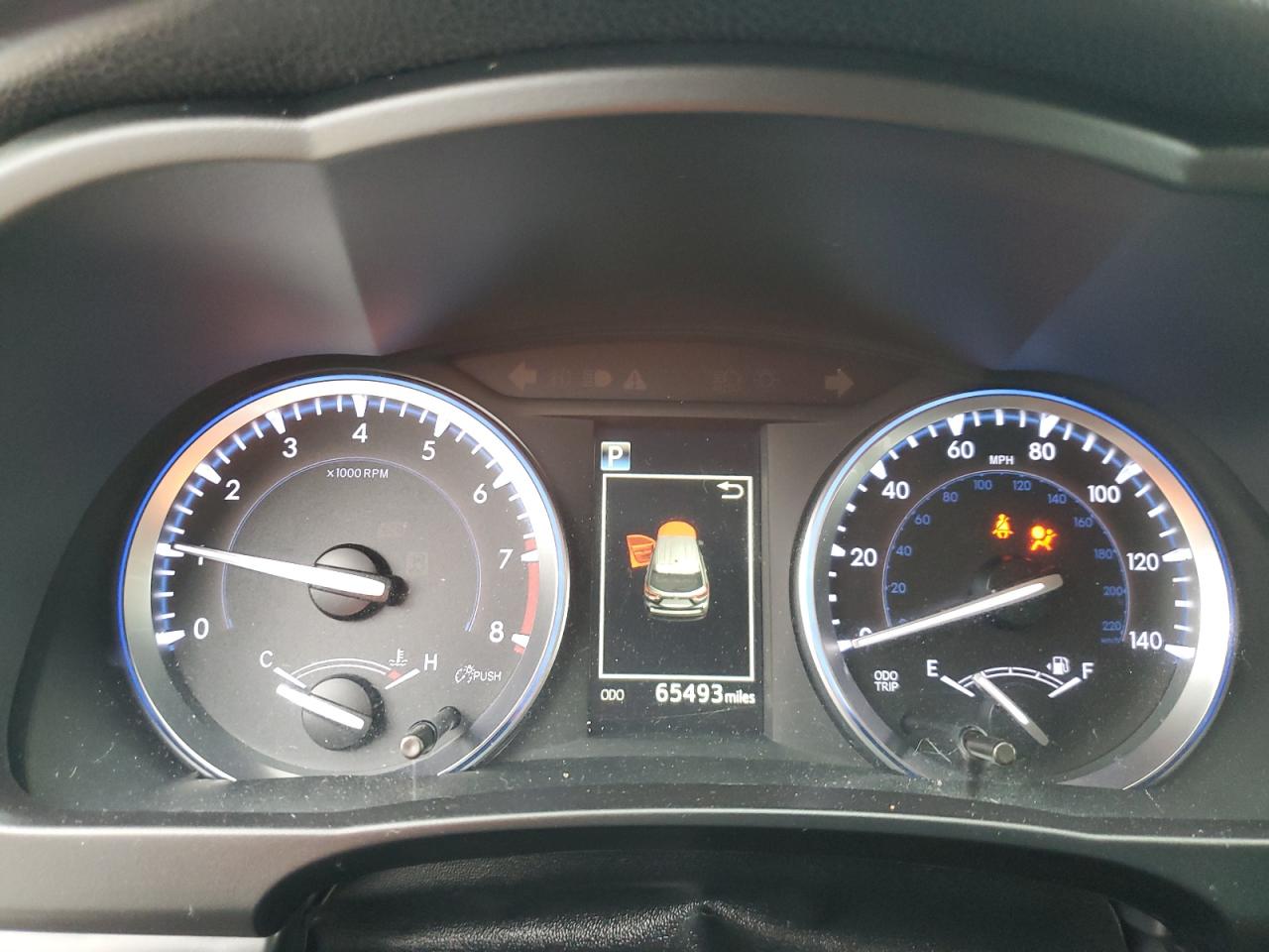 5TDKZRFHXKS299951 2019 Toyota Highlander Se