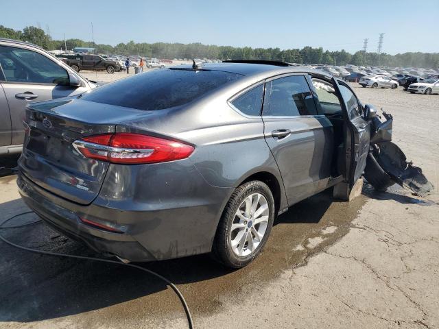 3FA6P0HD1LR172335 Ford Fusion SE 3