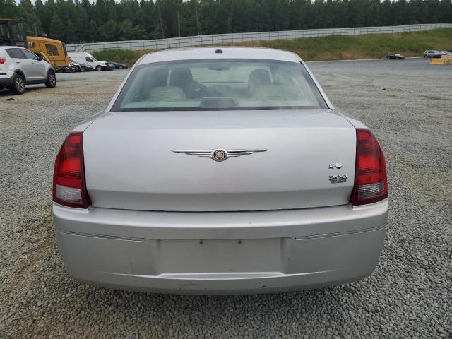 2006 Chrysler 300 - Image 6