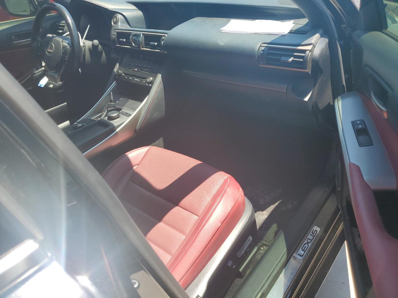 JTHBA1D26J5075750 2018 Lexus Is 300