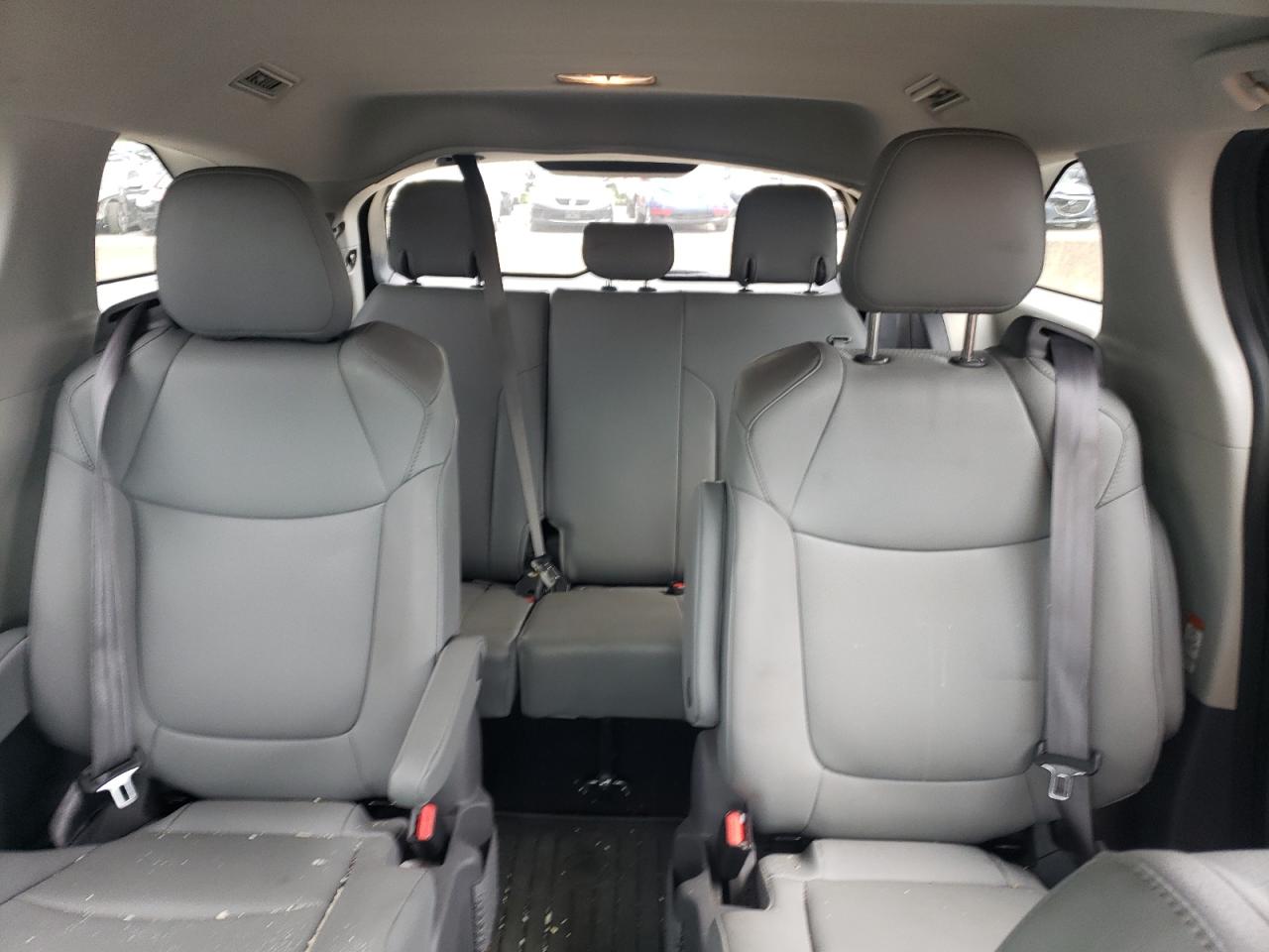 5TDYSKFC9MS040347 2021 Toyota Sienna Xle