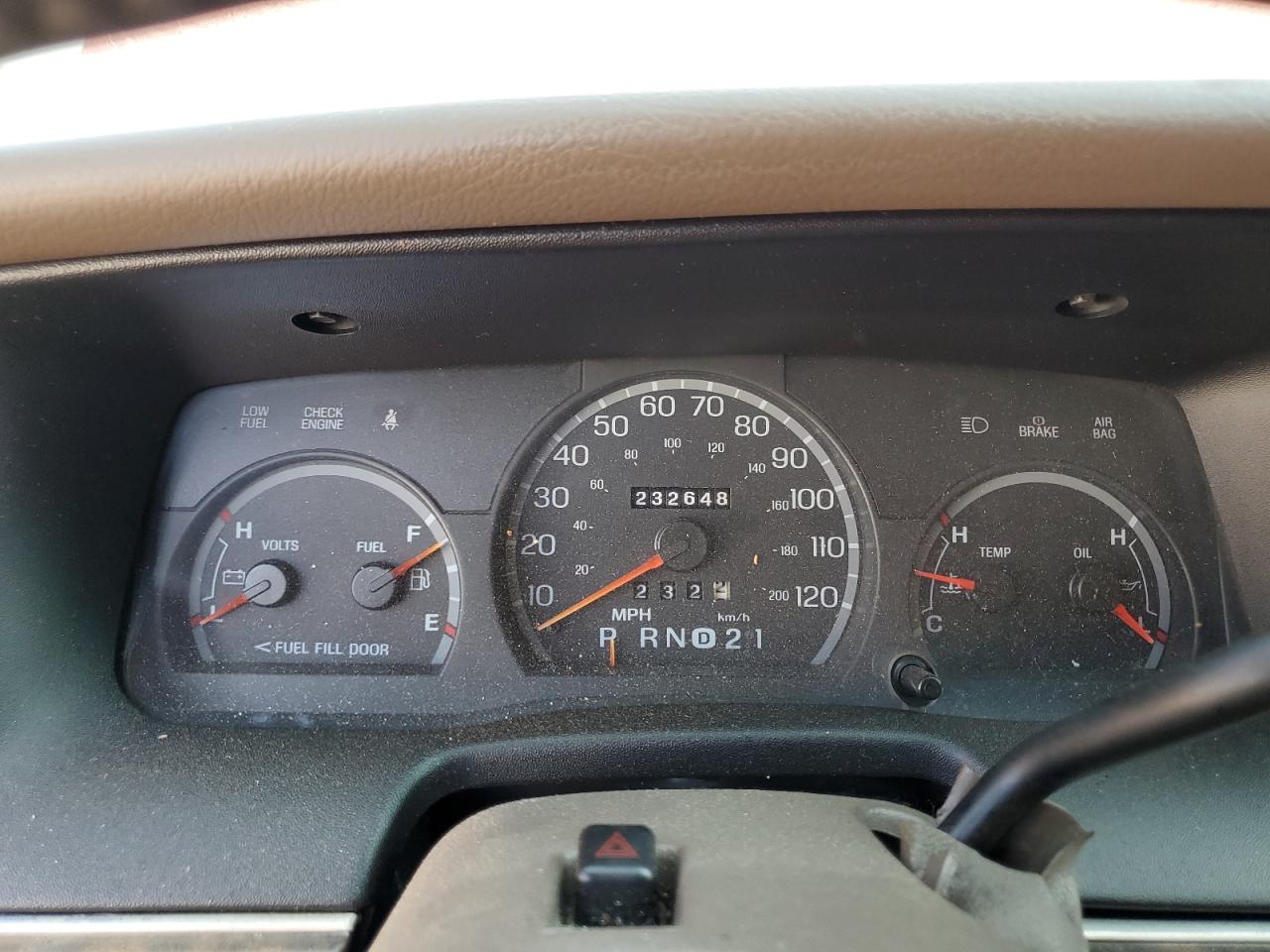 2FAFP74W0WX101049 1998 Ford Crown Victoria Lx