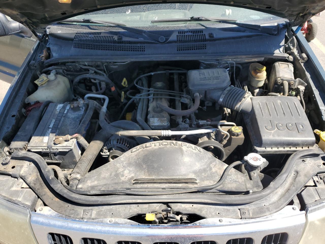 1J4GW48S01C588700 2001 Jeep Grand Cherokee Laredo