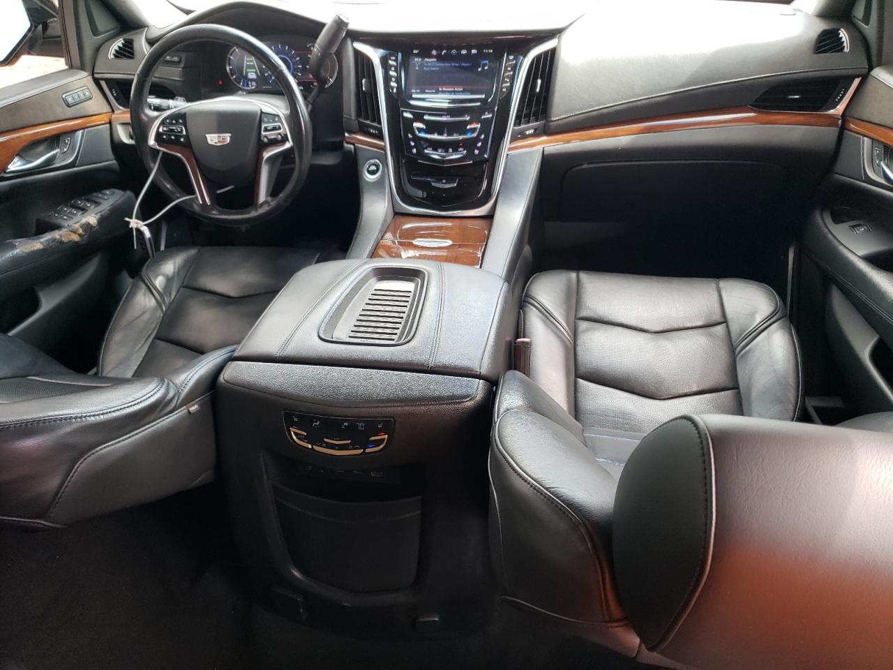 2018 Cadillac Escalade Esv Luxury vin: 1GYS3HKJ5JR332379