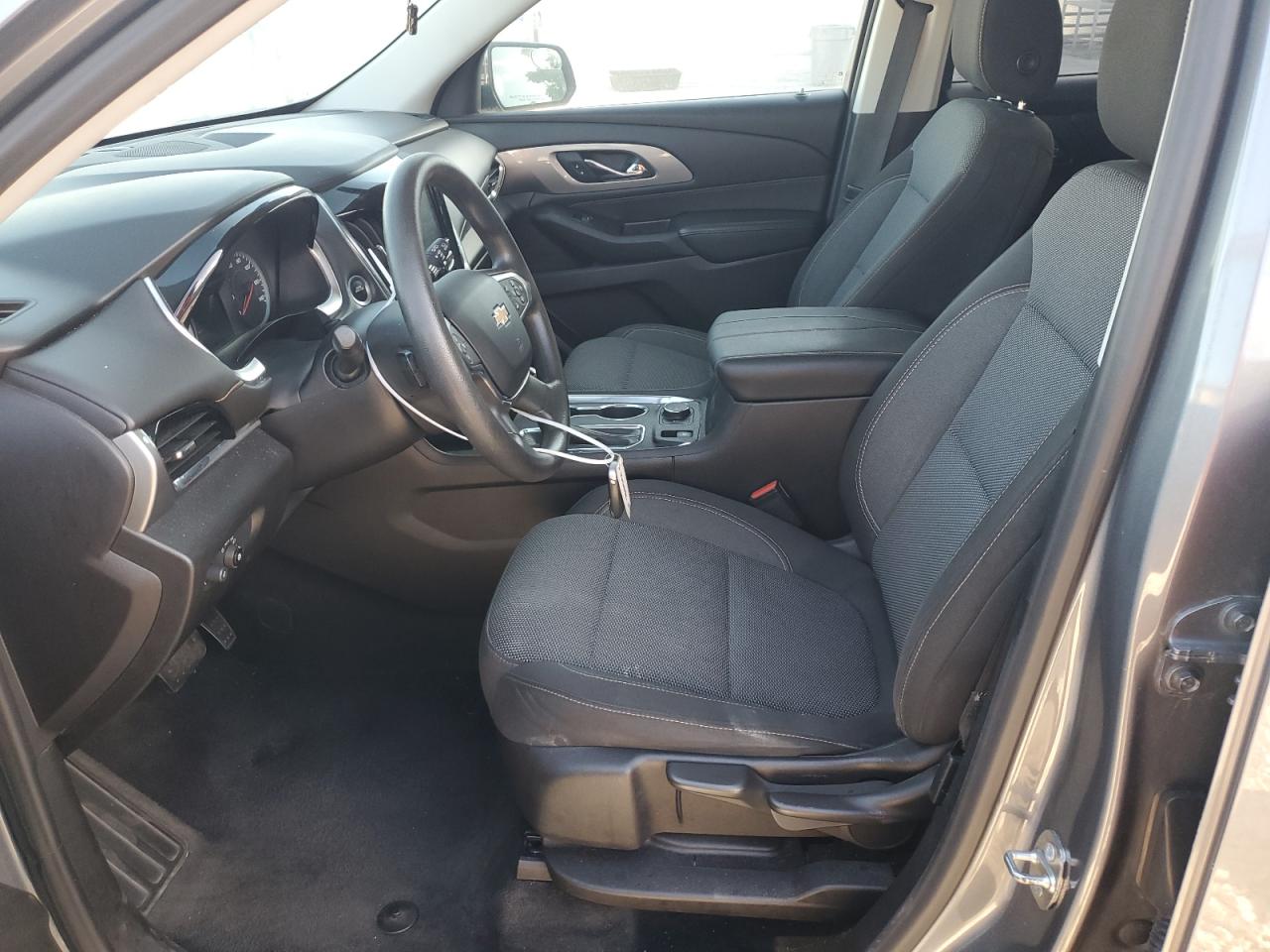 1GNERFKW1JJ268090 2018 Chevrolet Traverse Ls