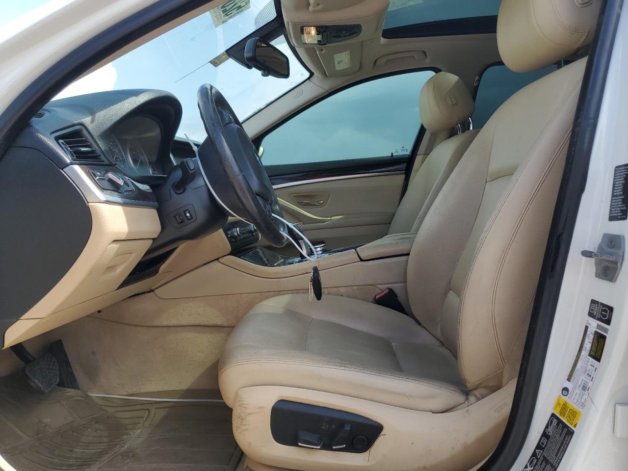 WBA5A7C56FD625553 2015 BMW 528 Xi