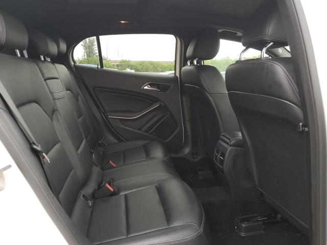 VIN WDCTG4EBXKJ553885 2019 Mercedes-Benz GLA-Class,... no.11