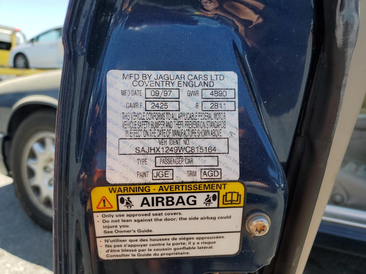 SAJHX1249WC815164 1998 Jaguar Xj8