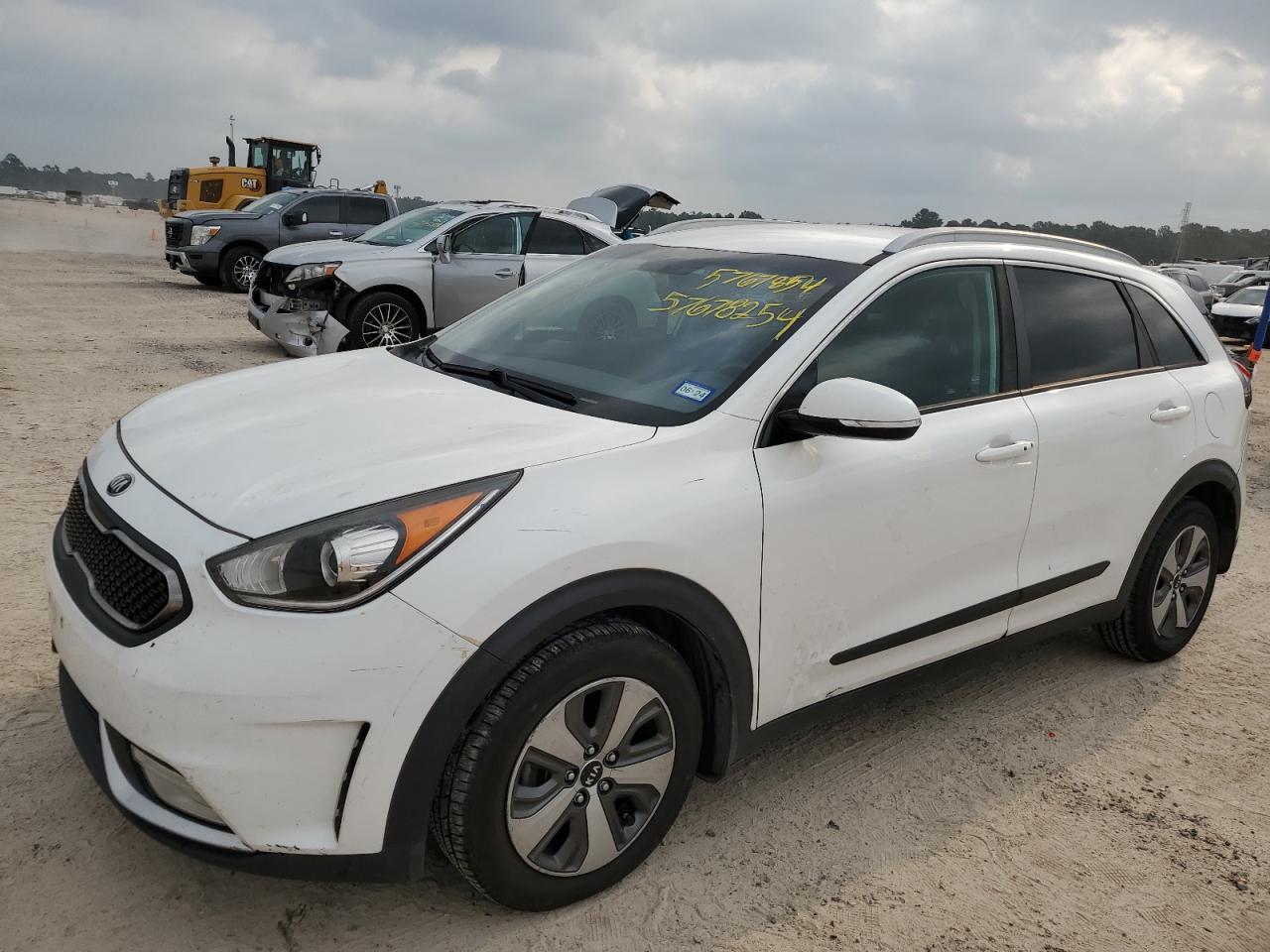 KNDCC3LCXJ5128648 2018 Kia Niro Ex