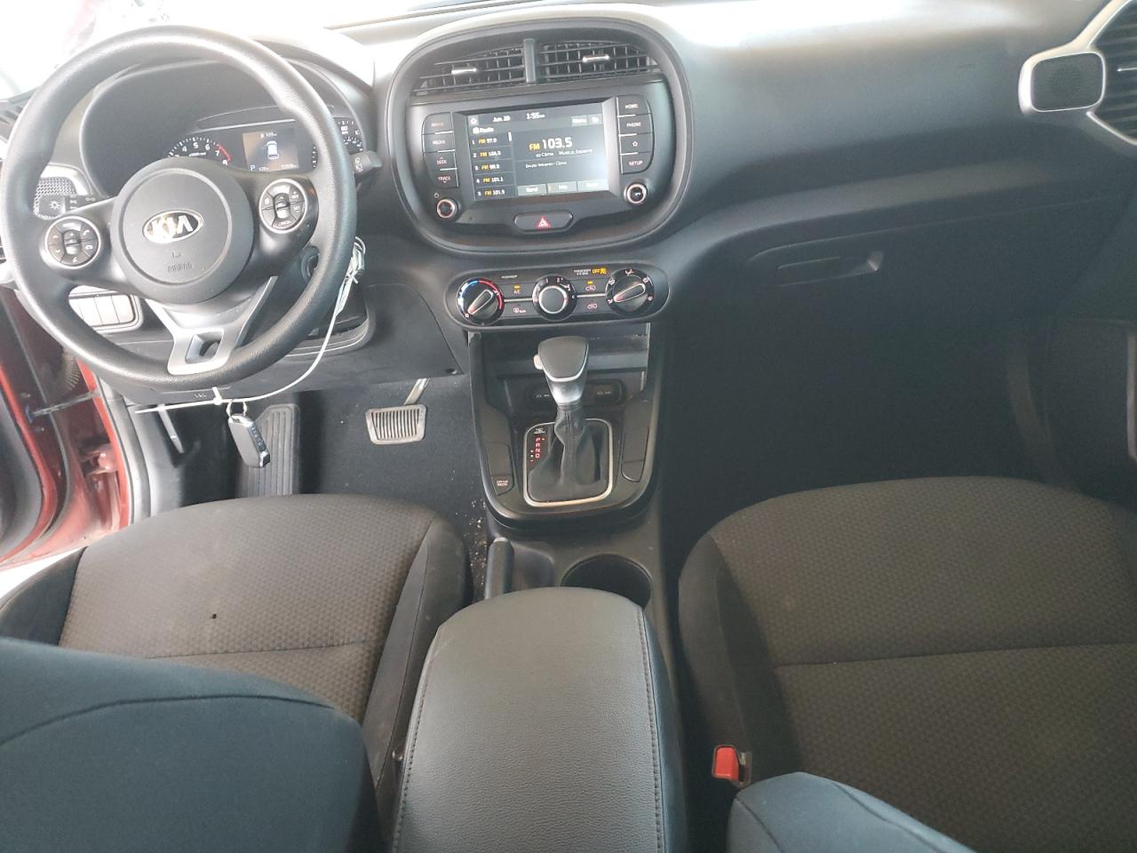 KNDJ23AU0L7075956 2020 Kia Soul Lx